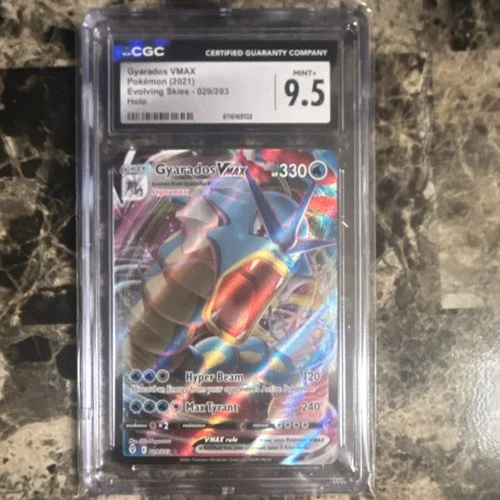 Pokémon Gyarados VMAX SWSH07 Evolving Skies Holo CGC 9.5 029/203 330 HP