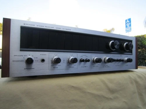 vintage stereo receiver Pioneer SX - 1500 TD rarely still in the box .