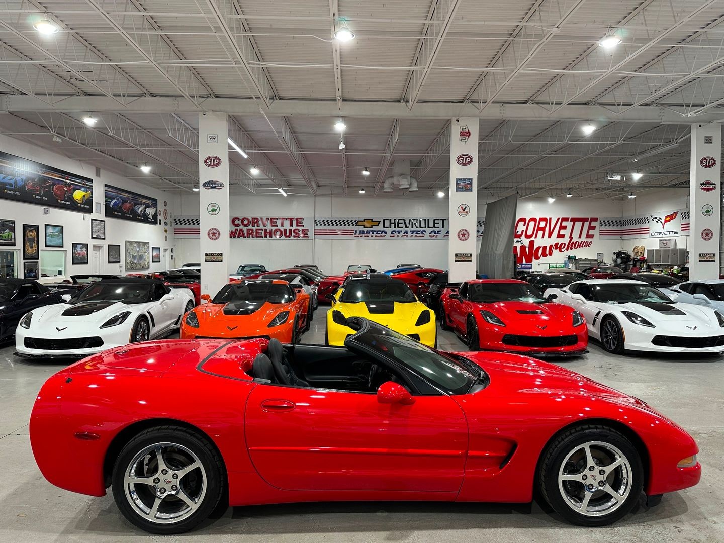 2004 [70U] Torch Red Chevrolet Corvette   | C5 Corvette Photo 7