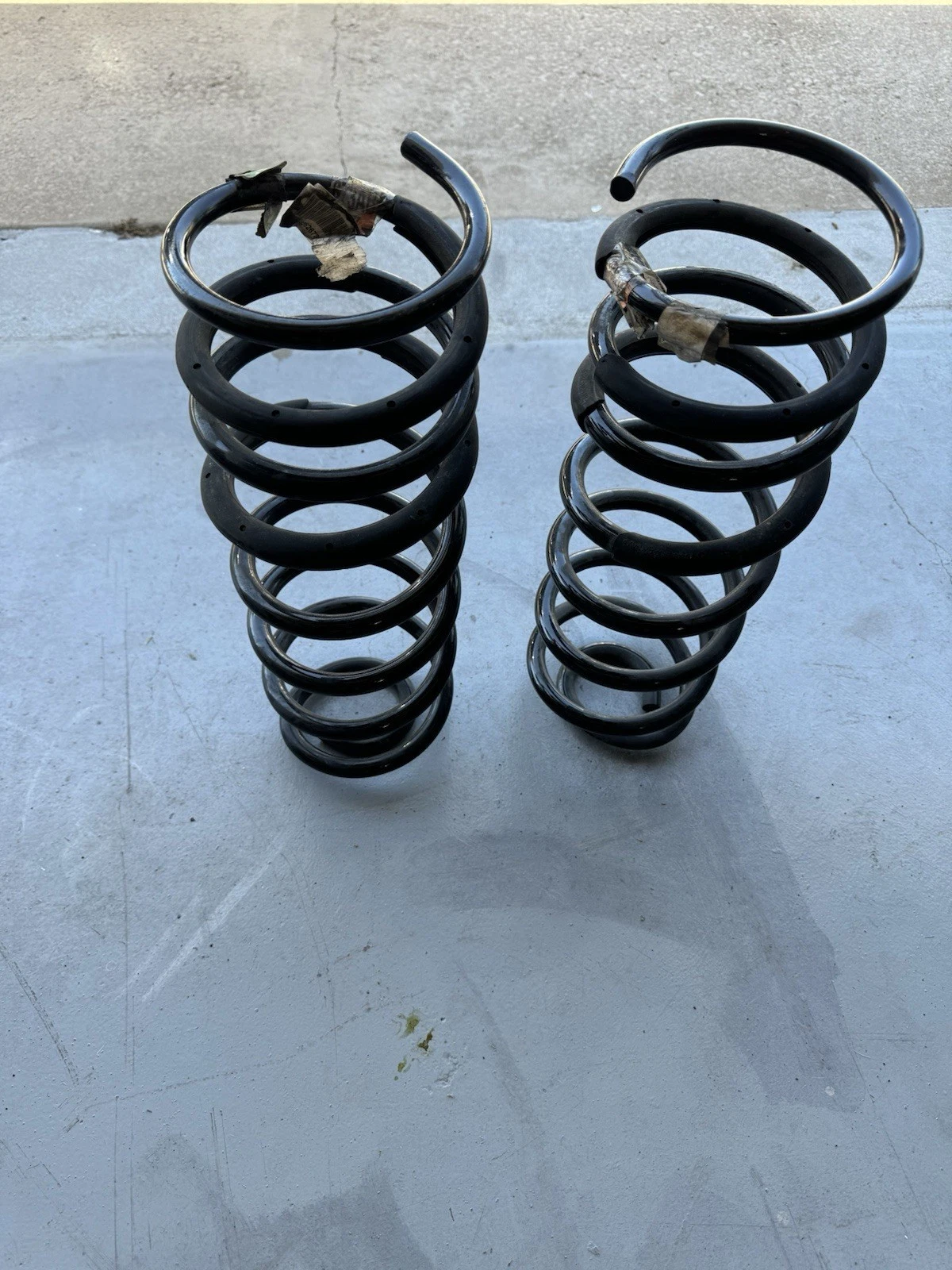 2019-2024 Ram 1500 Rear Coil Springs Shock 2wd