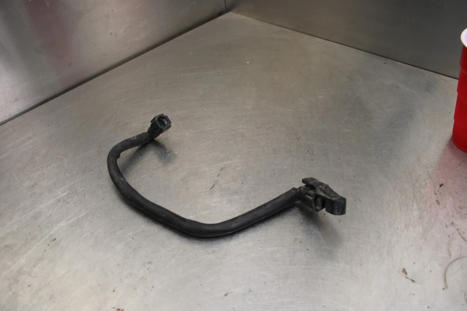 03-04 YAMAHA YZF R6 06-09 R6S FUEL HOSE GAS LINE TUBE PIPE 5SL-13971-01-00 — 第 4/4 张图片