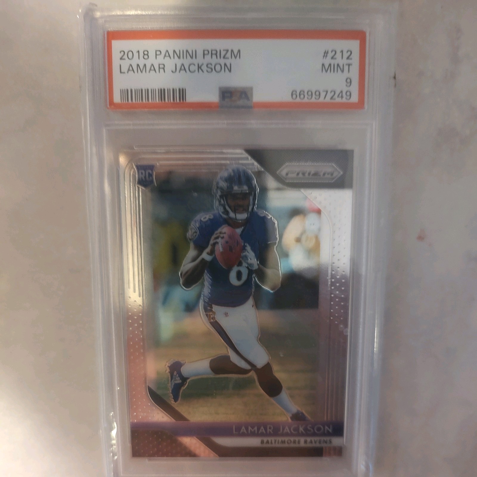 2018 PANINI PRIZM #212 LAMAR JACKSON ROOKIE RC PSA 9