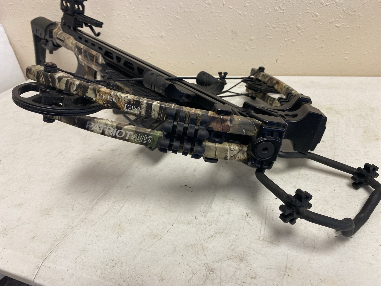 Center Point Archery Patriot 415 compound Crossbow with Scope eBay