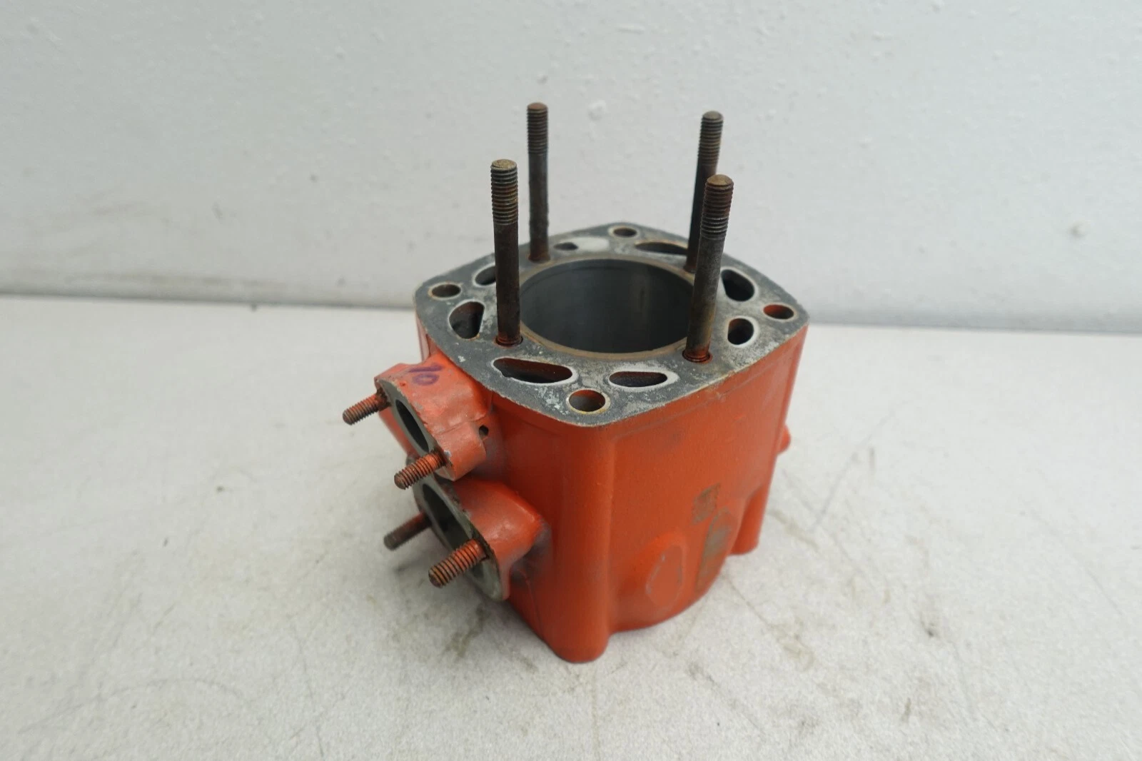 1984-1987 Polaris INDY 600 Snowmobile OEM Engine Motor Cylinder Bore Jug