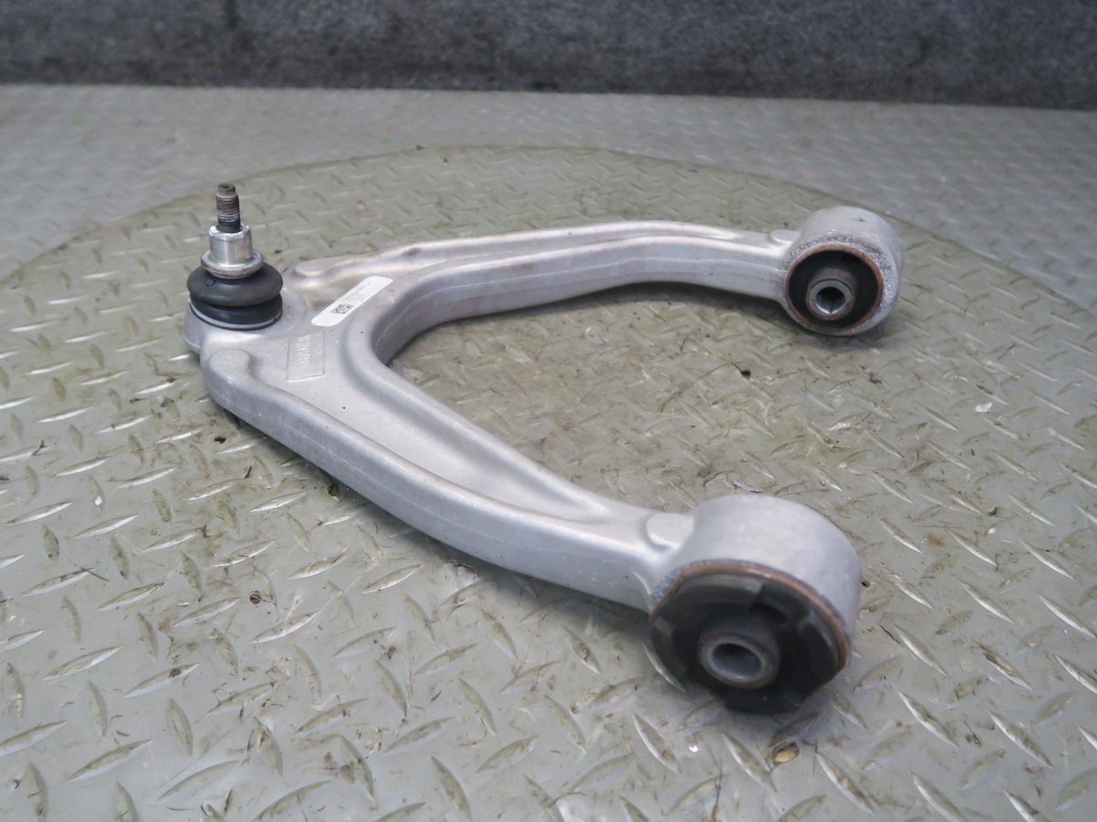Maserati Quattroporte 2017-2021 Front Left Upper Control arms Set