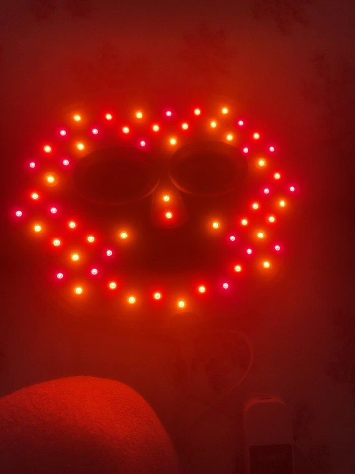 NUEVO Omnilux Contorno Cara LED Luz Roja Terapia Mascarilla Reducir Líneas Arrugas Mujer Foto 4 de 4