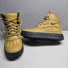 Nike ACG Woodside 2 Duck Hiking Waterproof Boots Tan Wheat 5.5 Y Excellent