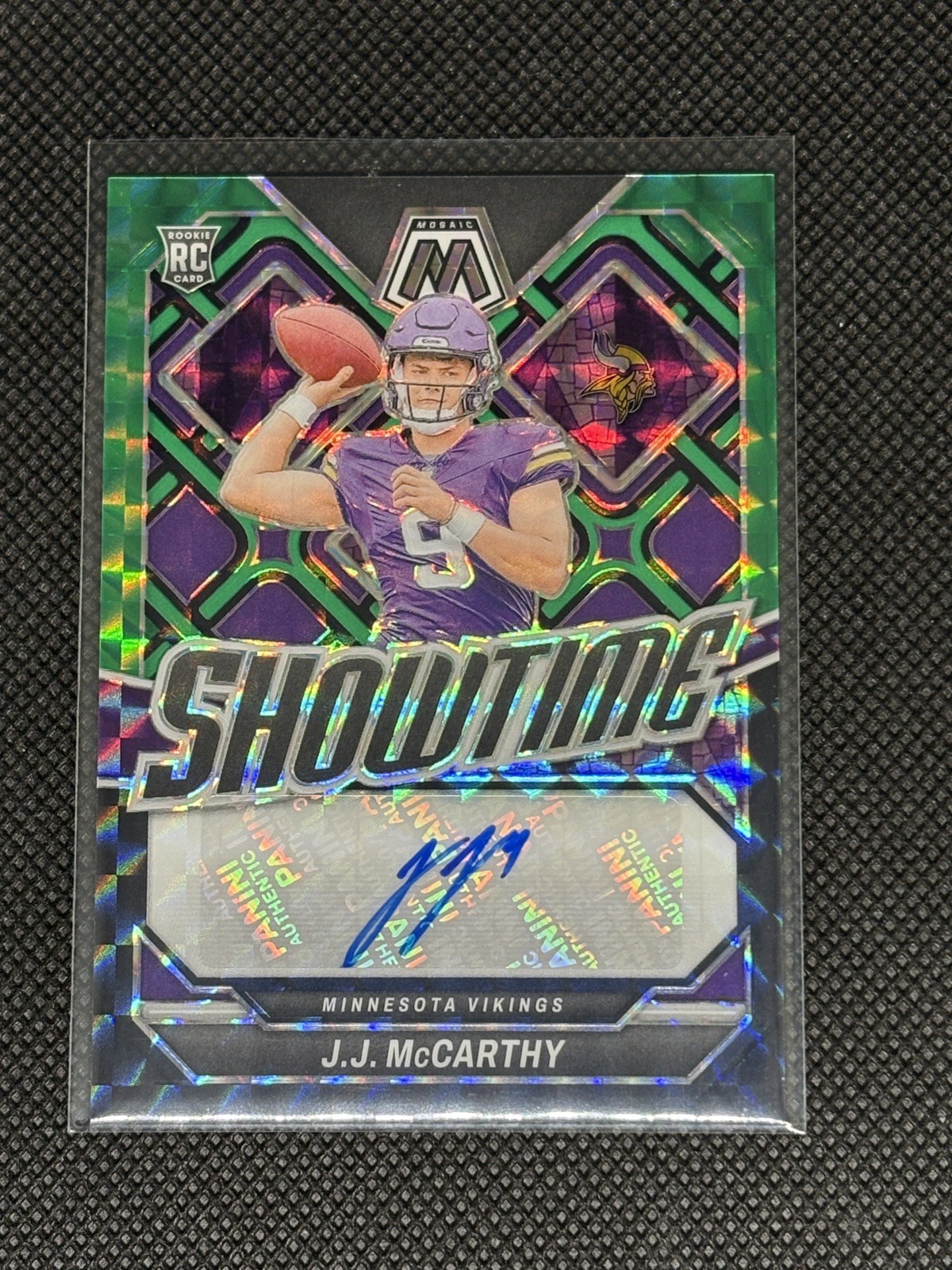 2024 Mosaic JJ McCarthy Showtime RC Choice Fusion Green Black Auto #/25 