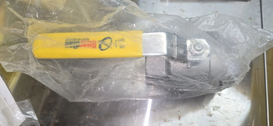 Guardian2" 316 Stainless Steel 1000 PSI 2-Pc Full Port Ball Valve 06Q201N04020 - Image 2 of 4