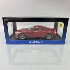 AUTOart 1/18 Aston Martin Vanquish Volcano Red Diecast Model Car 70249 NEW