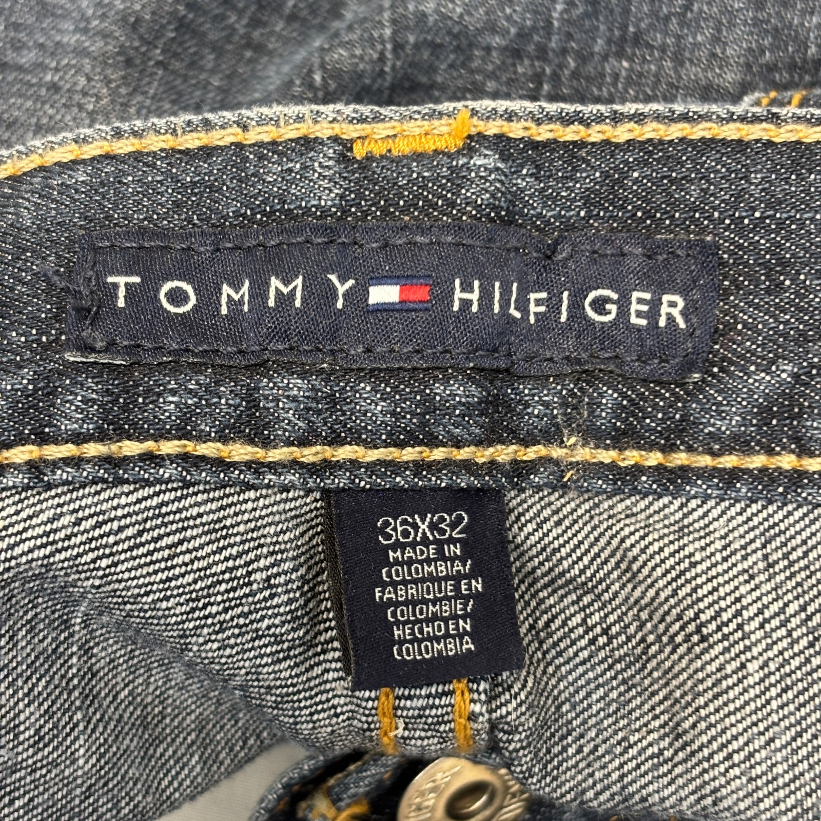NWT Tommy Hilfiger Freedom Men Jeans Size 36x32 Relaxed Fit Straight Leg C036 28
