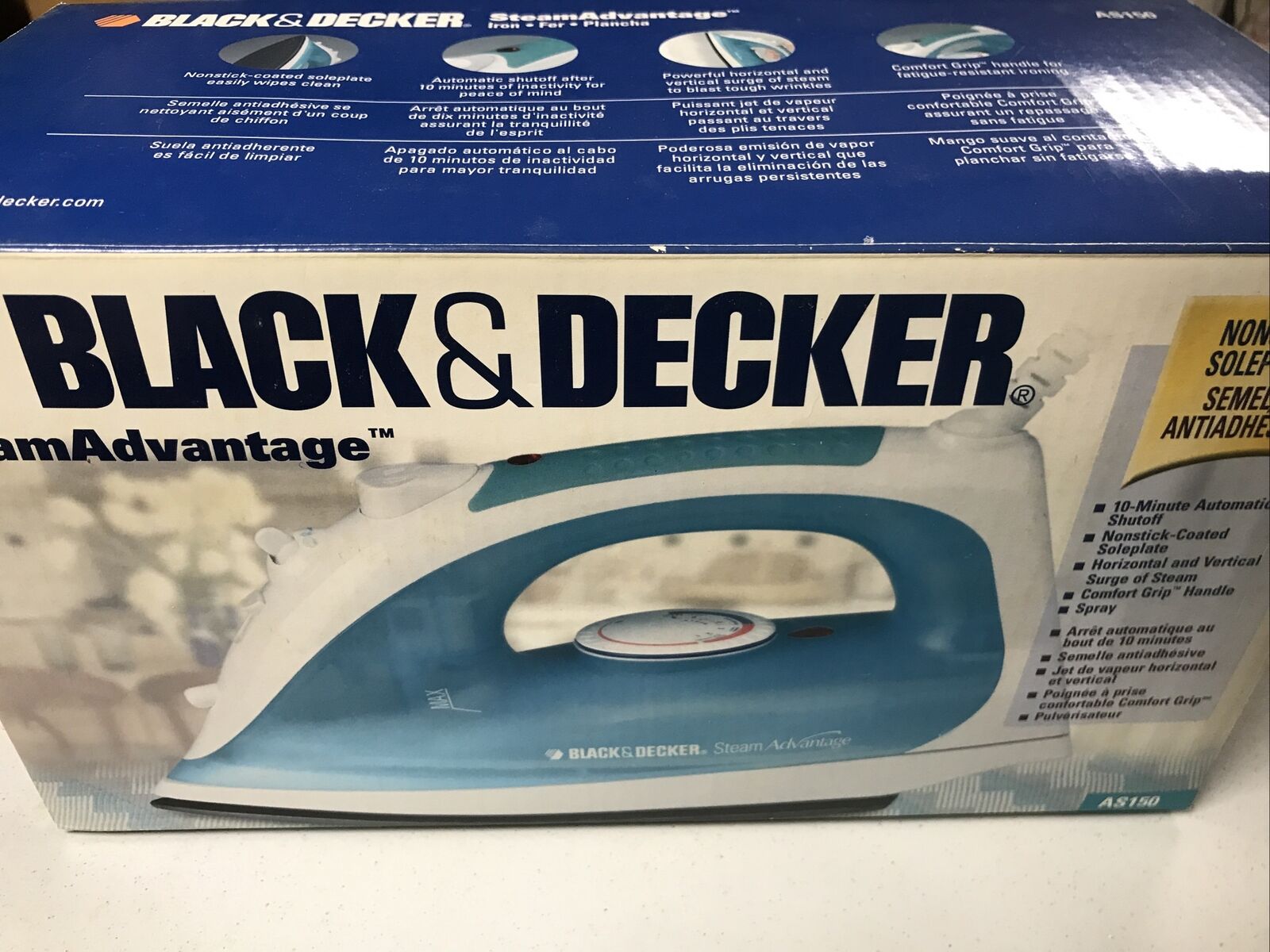 How to Use a Black & Decker Steam Iron Advantage