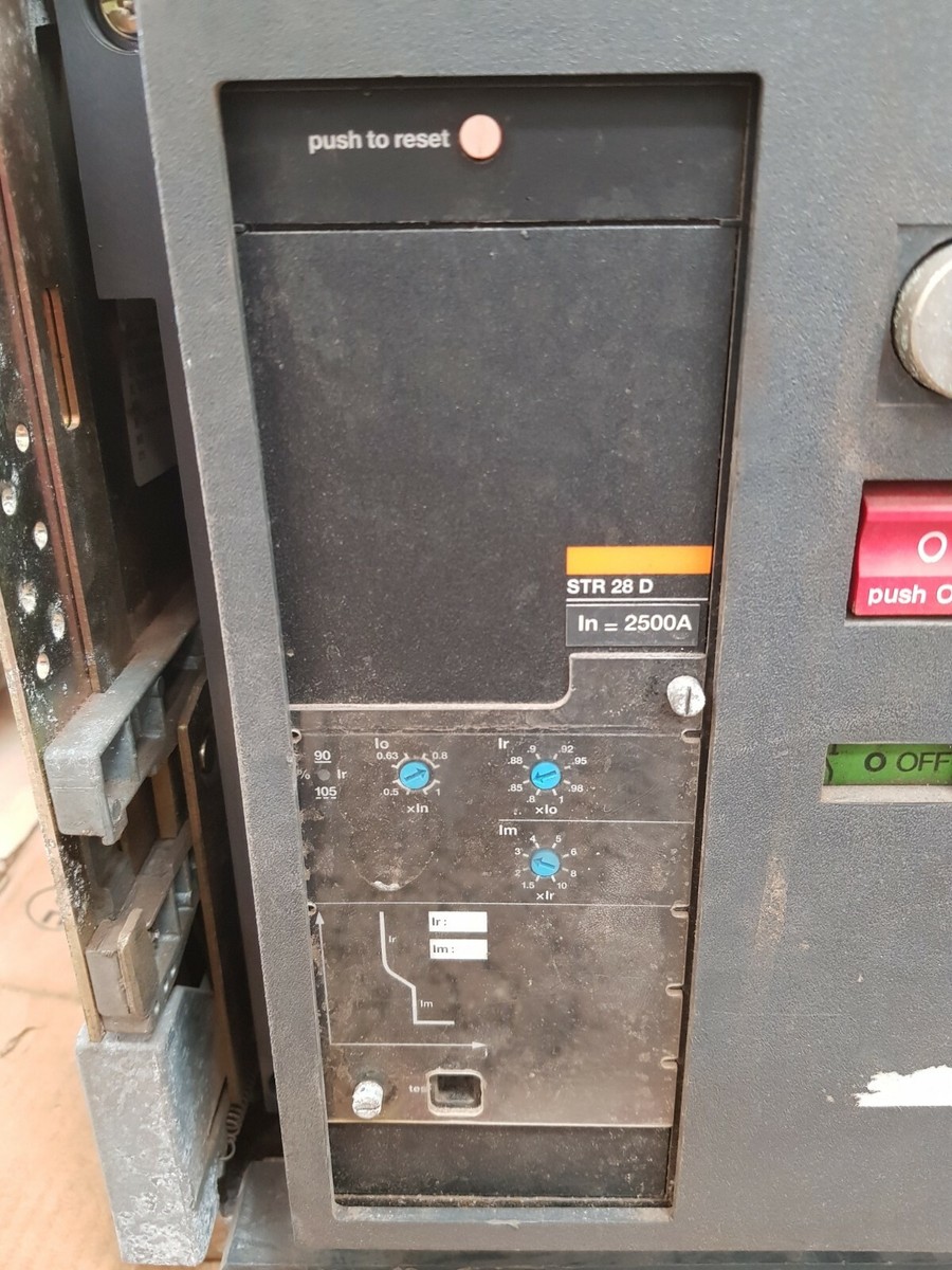 MERLIN GERIN MASTERPACT M25 H1 Circuit Breaker 2500A 380/440V 480