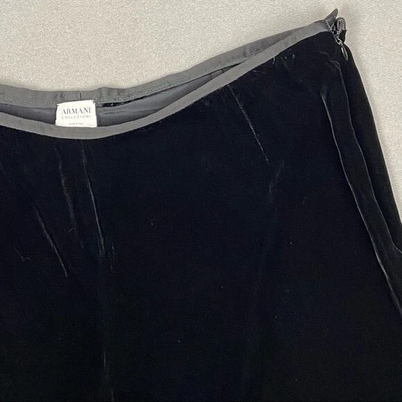 Pantalones recortados Armani Collezioni para mujer de terciopelo negro pierna ancha cintura alta talla 16 Foto 3 de 4