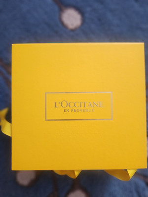 L'Occitane en Provence Yellow Empty Gift Box 8 x 8 x 3.25 inches