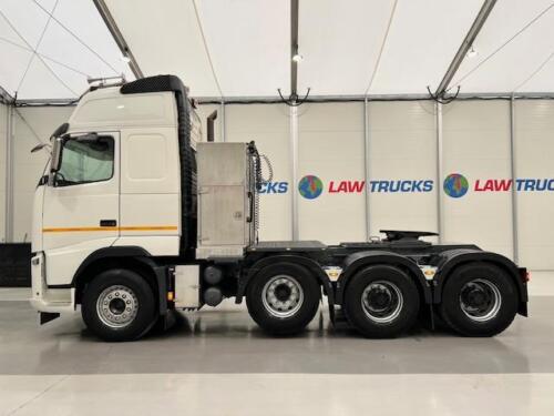 Volvo FH 540 8x4 Sleeper Cab Tractor Unit Manual - Picture 4 of 20