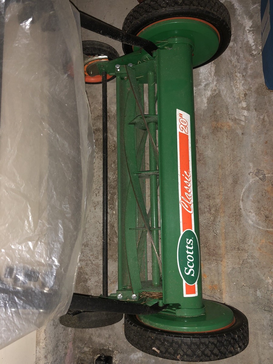 Scotts 20 inch New Manual Lawn Mover No Box