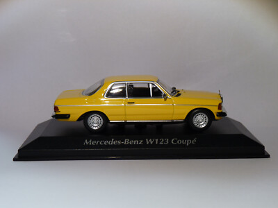 Minichamps Maxichamps 940032222 MERCEDES BENZ (W123) 230CE – 1976 1/43