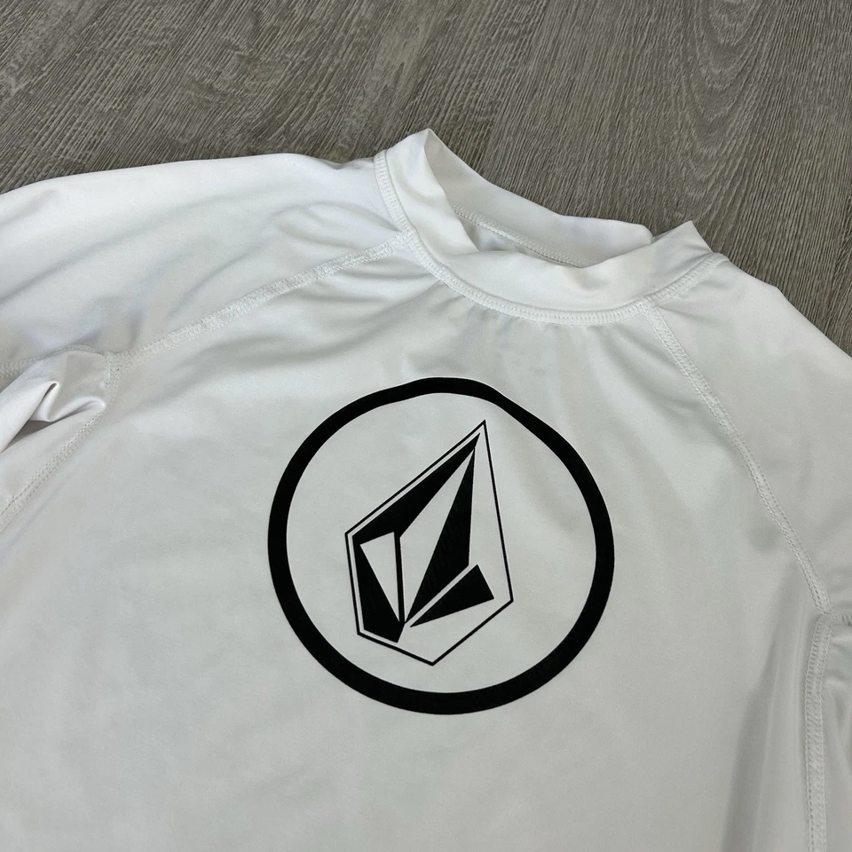 Camisa de Sol Branca Volcom Lido Manga Longa UPF 50 Rashguard Meninos Tamanho XL UPF 50 - Imagem 4 de 4