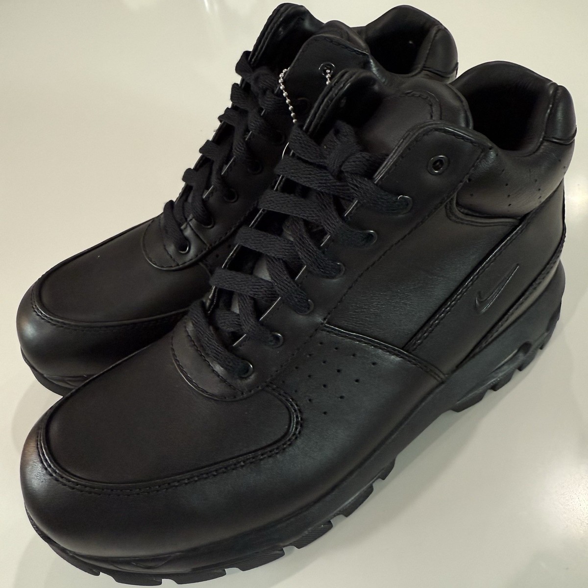 Nike Air Max Goadome ACG Leather Boots Size 10.5 Black Waterproof