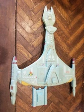 Star Trek The Next Generation Playmates Klingon Battle Cruiser working!