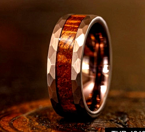 Men's 8MM Rose Gold Tungsten Carbide Hammered Wine Barrel Wood Inlay Ring - Picture 5 of 11