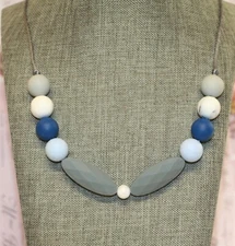 Mom's Gift, Silicone Teething, Nursing, Sensory Necklace, Nursing Gift (te26)