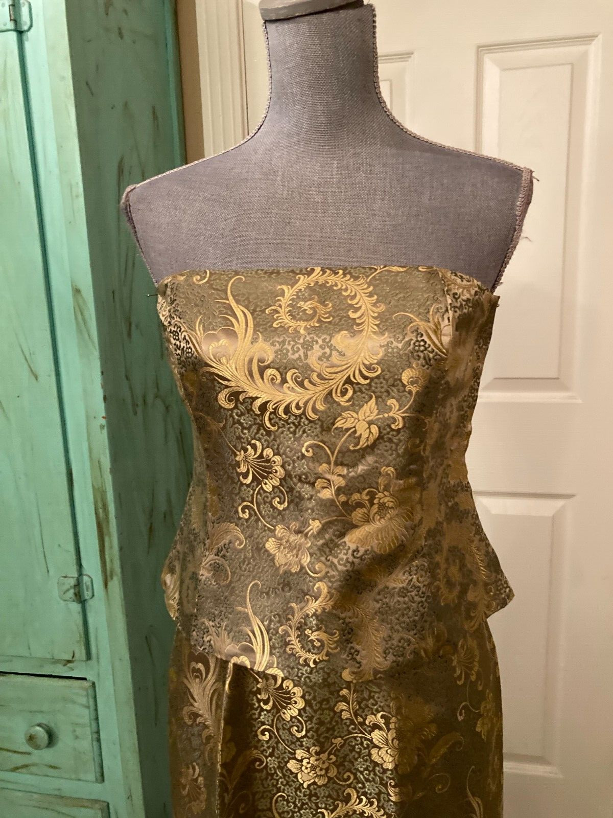 ETCETERA, STRAPLESS, FULLY LINED TOP WITH MATCHIN… - image 2