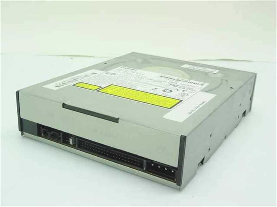 Compaq 180593-004 16x DVD-ROM Internal - GDR-8160B - Random Bezel Color! - Image 2 of 4