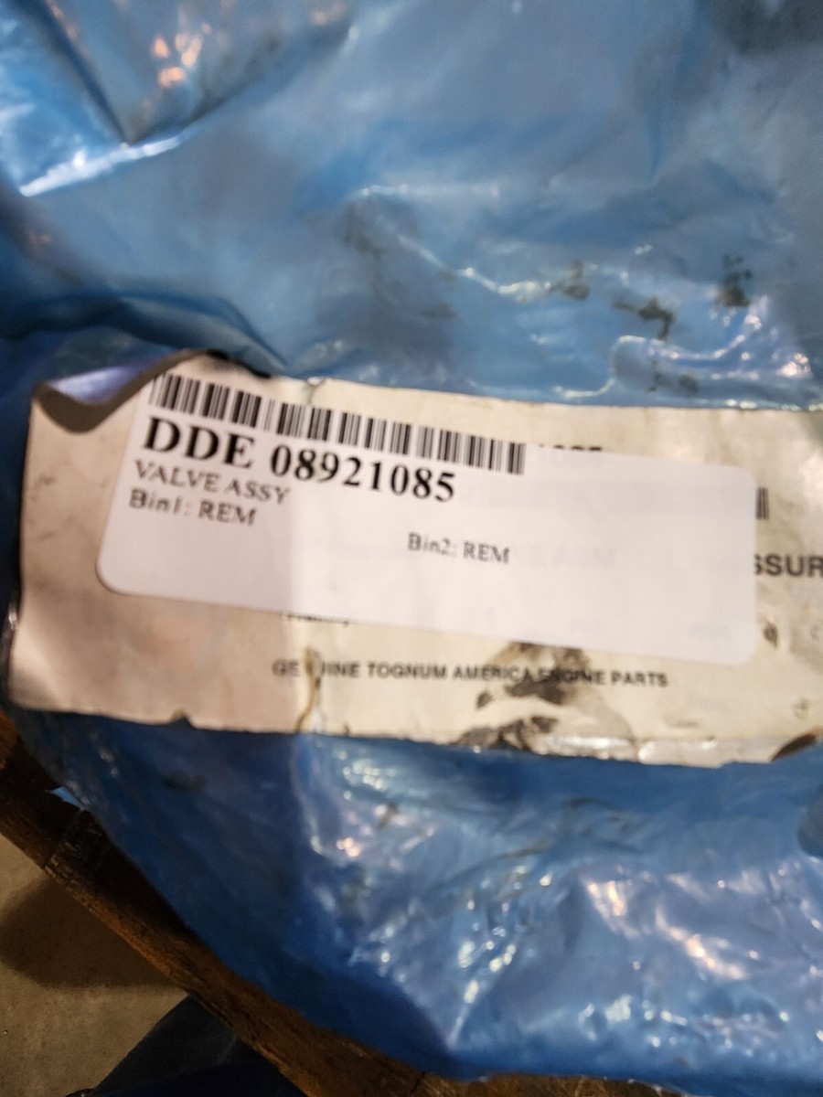 OEM Detroit Diesel 8921085 Oil Pressure Regulator Valve Assy 