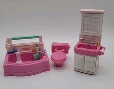 Loving Family Fisher Price 1999 Dollhouse Bathtime Fun 74816 Tub Vanity Toilet