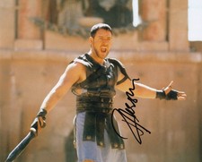 RUSSELL CROWE signed Autogramm 20x25cm GLADIATOR in Person autograph ACOA