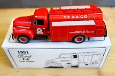 First Gear TEXACO COLWELL OIL 1951 Ford F-6 Fuel Tanker 19-1836 1:34 NEW