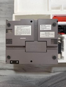 Nintendo NES Action Set completo di scatola sistema super mario bros/duck hunt 