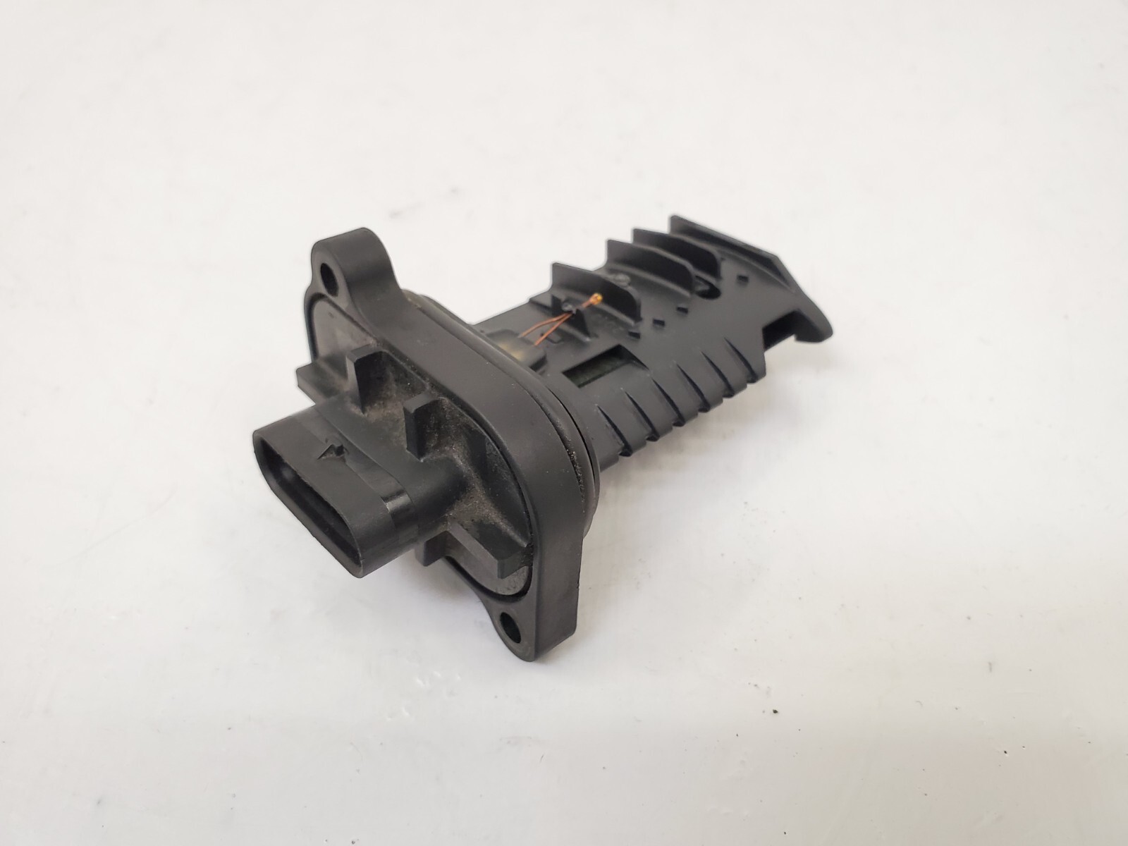 1216 OEM BMW F22 F30 F32 F33 F36 M2 MAF Mass Air Flow Sensor Meter