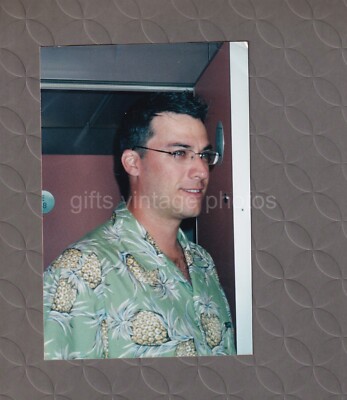 ORIGINAL Vintage FOUND Photograph Close up of a Man C2762