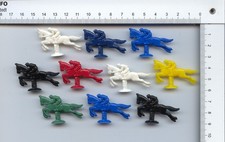 DDR: Spielfiguren-Konvolut für Würfelspiele / Brettspiele Spika Reiterfiguren