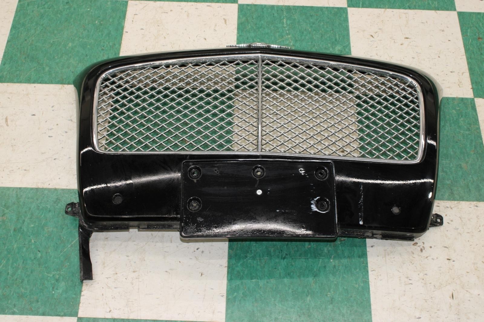 14-18 Flying Spur *SCUFFS* Black Front Upper Grill Grille Panel OEM Factory WTY