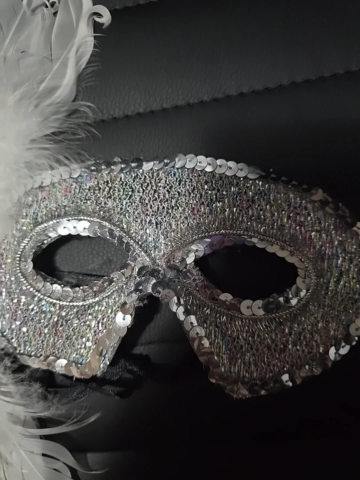 Masquerade Ball Feather Plume Mask Womens White Silver New Year Eve Mardi Gras - Image 3 of 4