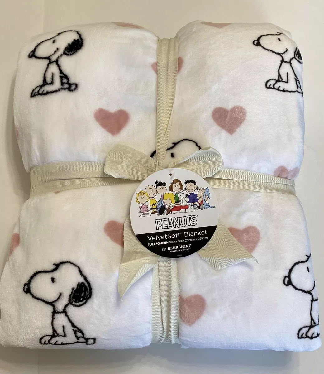 Pink snoopy blanket hot sale