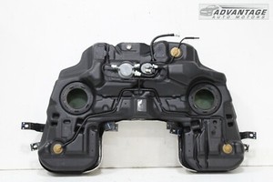 2012-2021 JEEP GRAND CHEROKEE 3.6L GASOLINE FUEL TANK RESERVOIR W/ SHIELD OEM