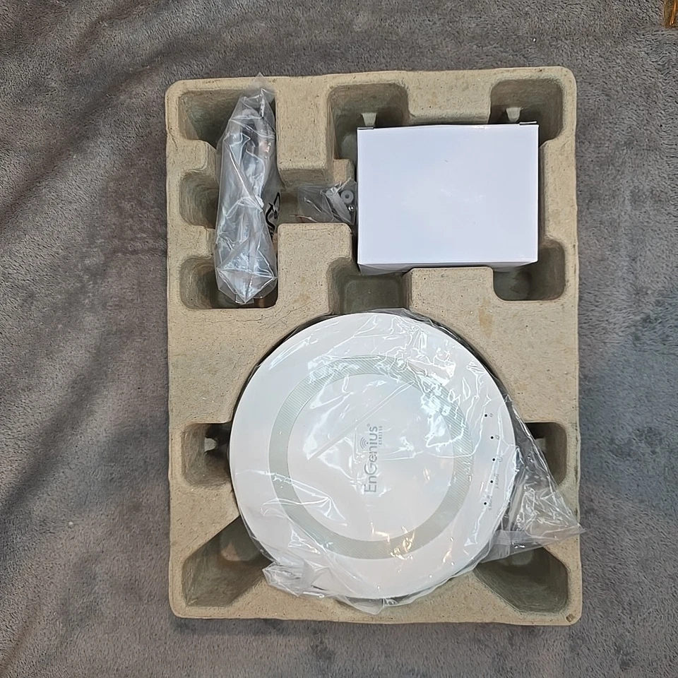 EnGenius ESR1750 Dual Band Wireless AC1750 Cloud Gigabit Router - Image 2 of 4