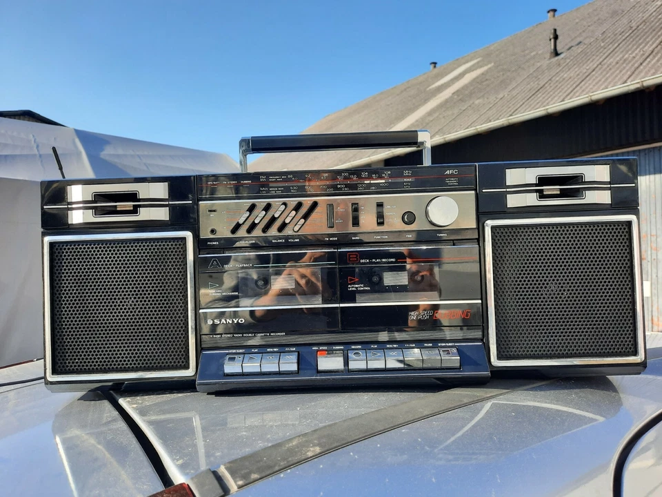 Hübsches SANYO MW211LU, 4Band Stereo Radio RECORDER Ghettoblaster, 14W, VINTAGE - Bild 4 von 4