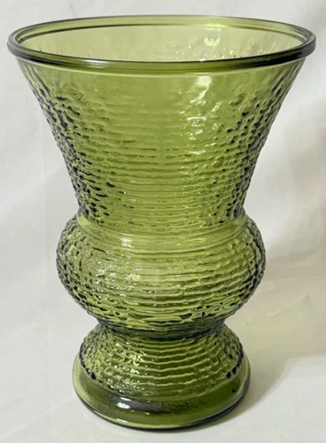 Large Vintage Anchor Hocking Soreno Avocado Green NAPCO Art Glass Vase