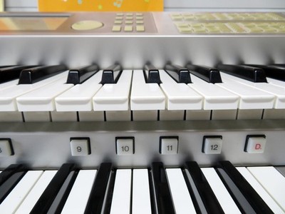 Yamaha Electone Stagea ELS-01 (2006) Fully Working with Seat Free