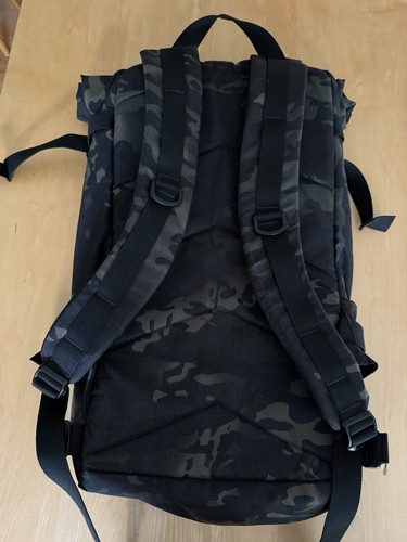 Oveja Negra Roll-Top Portero bag backpack dark camo EXCELLENT $165 - Picture 4 of 7
