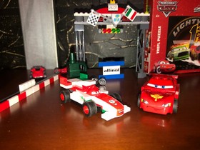 LEGO 8426 Disney Cars 2 Escape at Sea 100% Complete Set & EXTRA LEGO CARS Items!