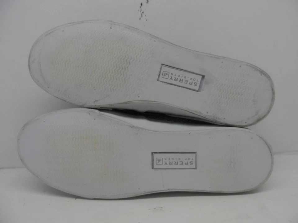 Zapatos de barco Sperry para mujer Bahama plateados brillantes *mismate* izquierda 7,5 M / derecha 8 M Foto 3 de 4