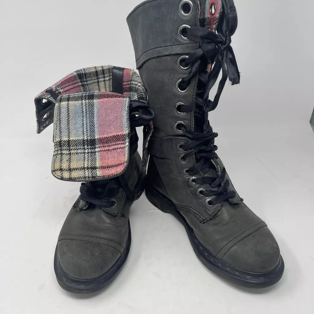 Dr martens top calf high boots
