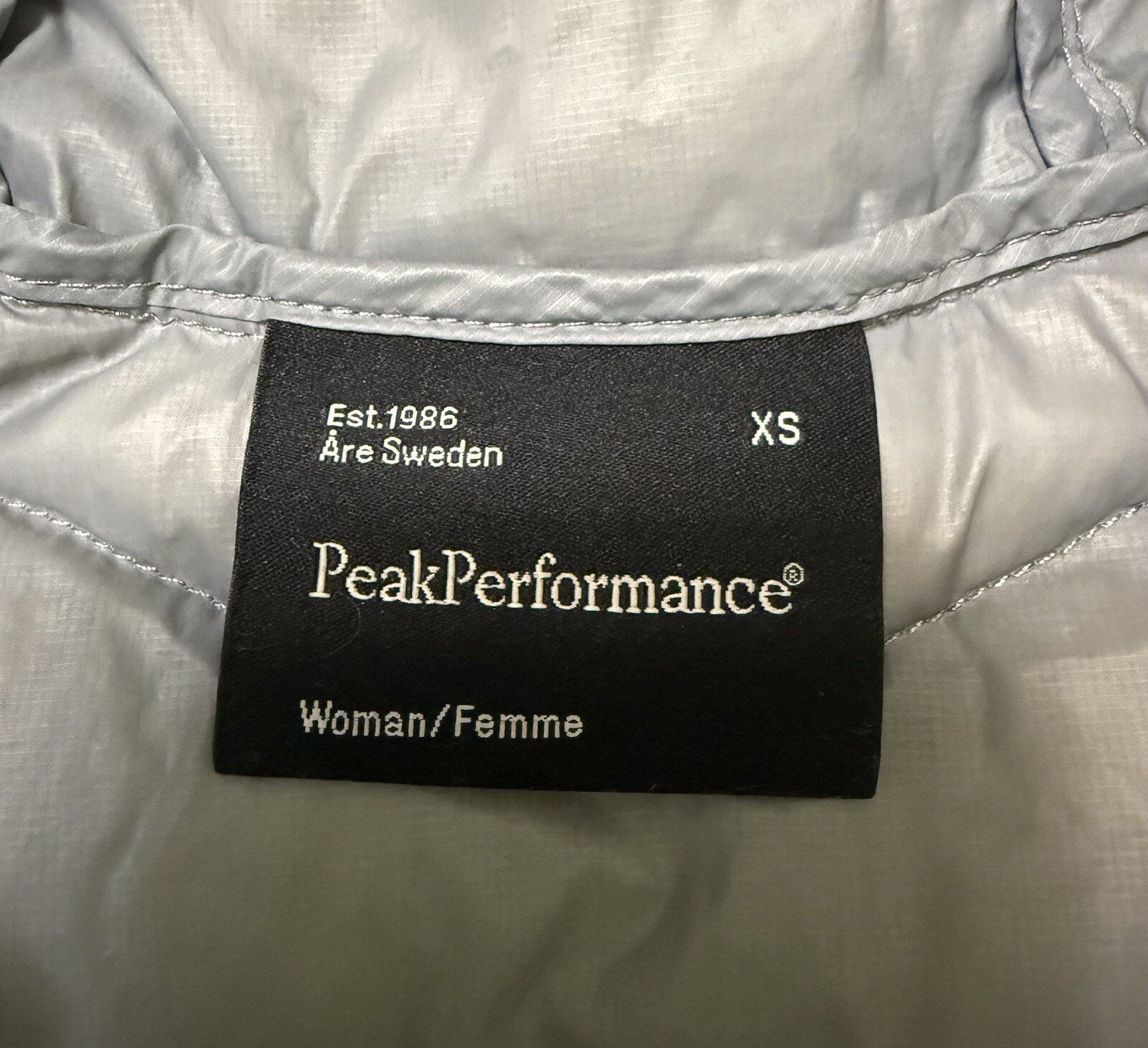 Peak Performance Women's Down Jacket Size XS - image 10